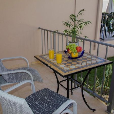 Villa Nopigia Homeleader מראה חיצוני תמונה